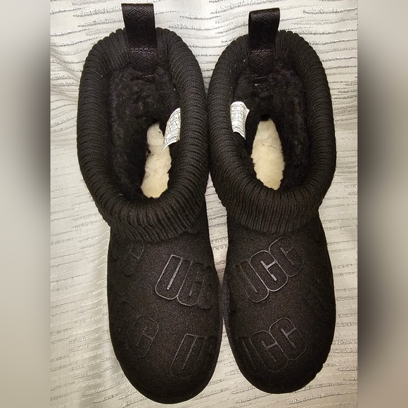 UGG Classic Mini Platform Felted in Black Size 8 S/N 1144047 - Picture 6 of 11